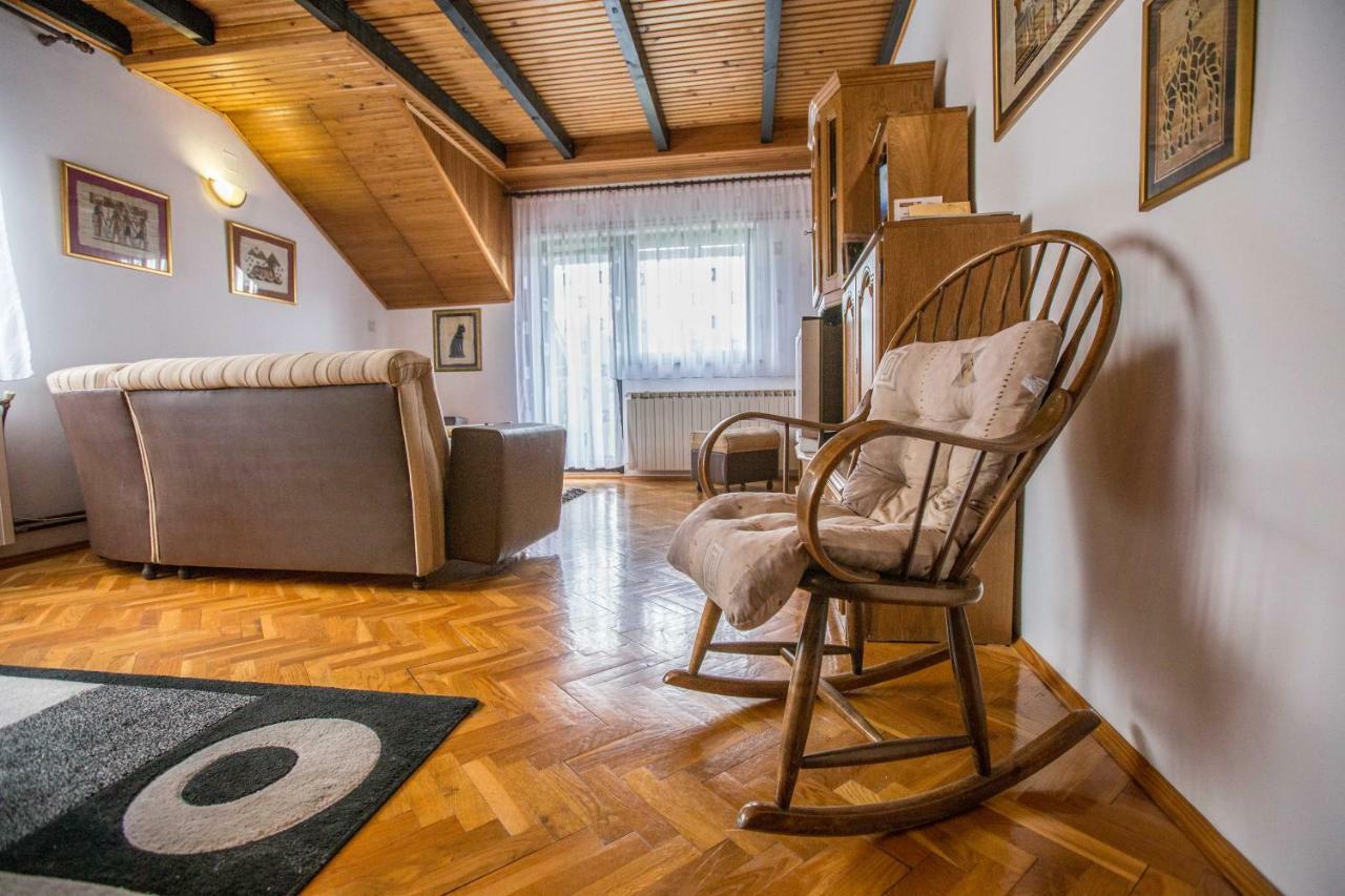 Apartman Ruzica オグリン エクステリア 写真